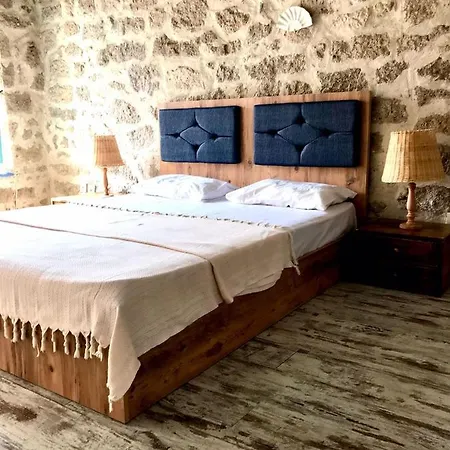 Hotel +4 Stone House